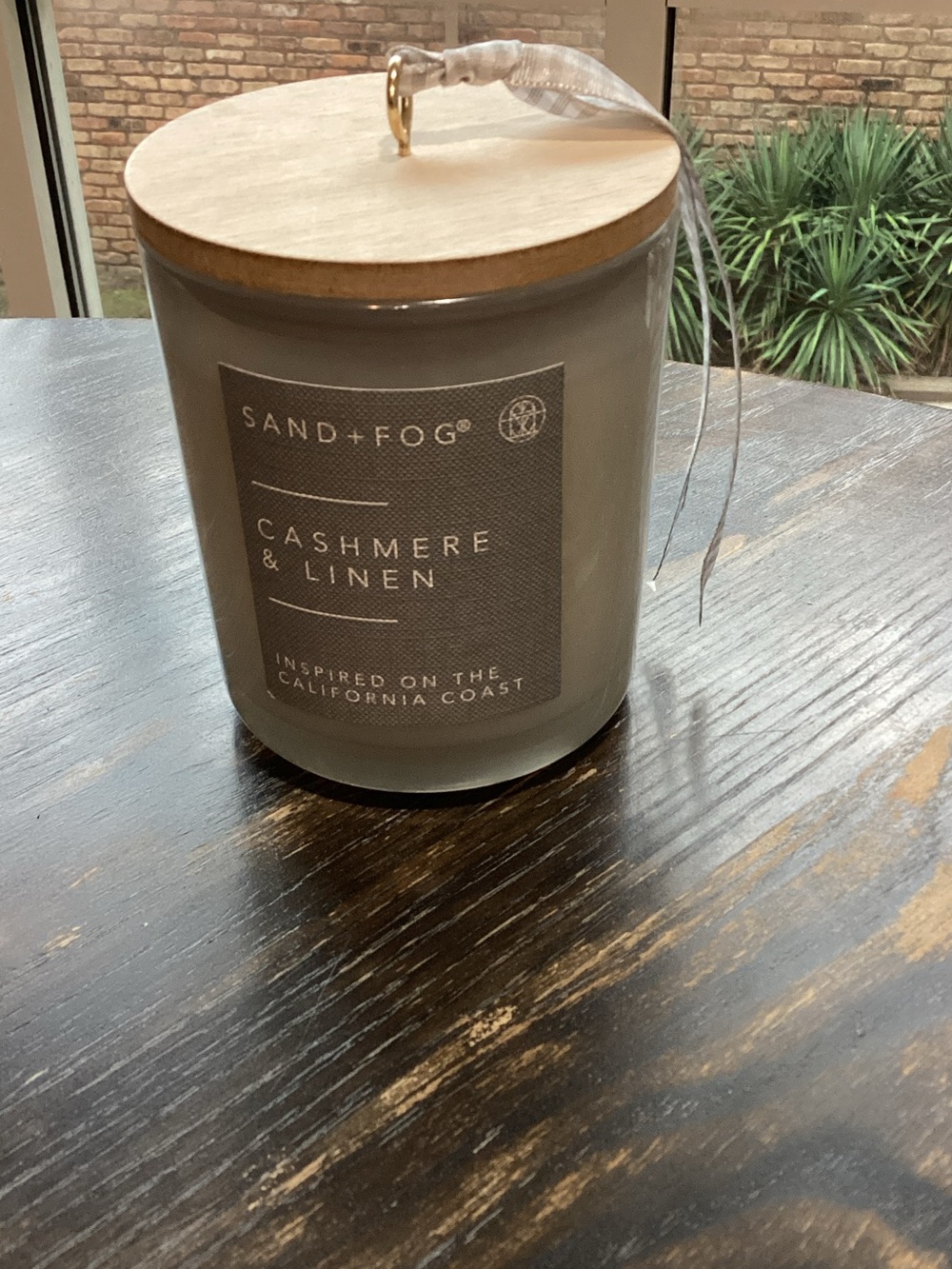 Sand + Fog Cashmere & Linen Scented Candle with Wood Lid